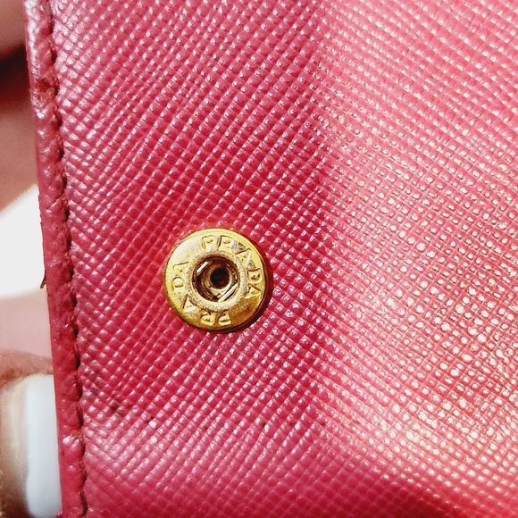 PRADA authentic Saffiano leather red / pink key card case with box - Picture 10 of 16